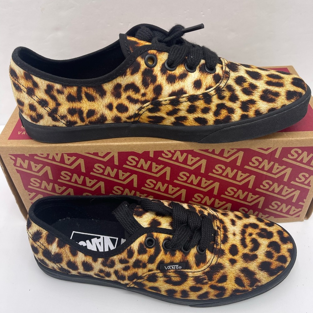 Vans Men’s Authentic Lowpro Sneakers 
Leopard 
Lifestyle, Low Profile - Picture 3 of 16